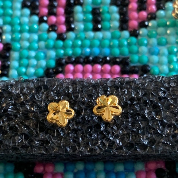 Earrings stud and watches - Picture 6 of 13